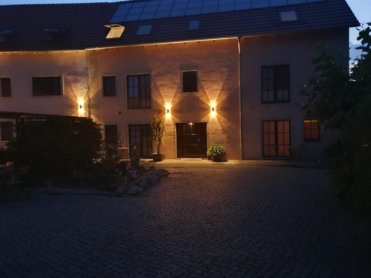Hotel "Pension Marlis" Garni Reichenberg  Екстериор снимка