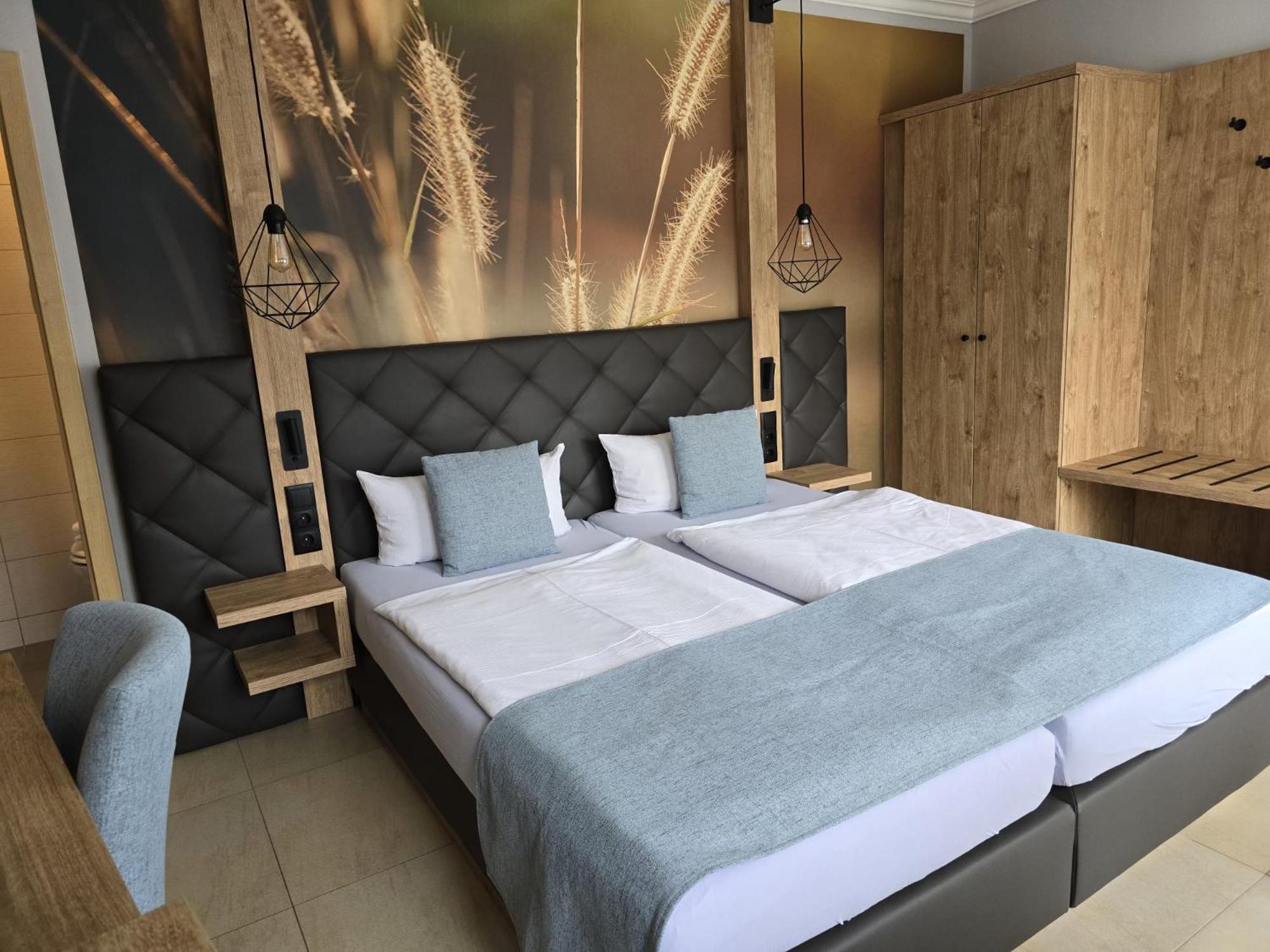 Hotel "Pension Marlis" Garni Reichenberg  Екстериор снимка