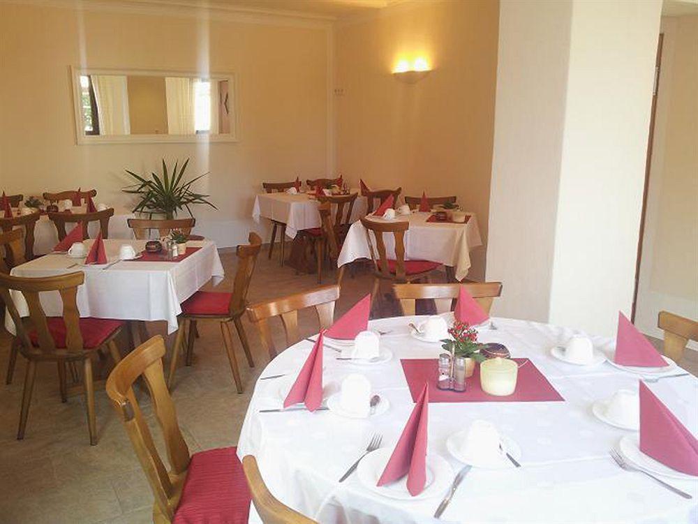 Hotel "Pension Marlis" Garni Reichenberg  Екстериор снимка